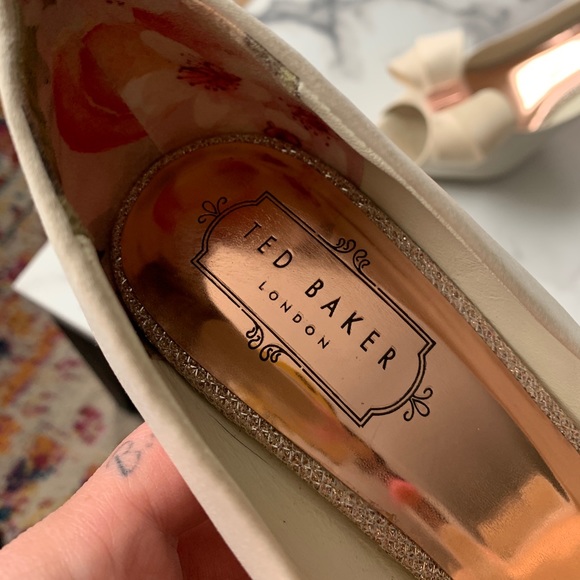 Ted Baker Cinderella Slippers in White with Pink - Picture 3 of 6